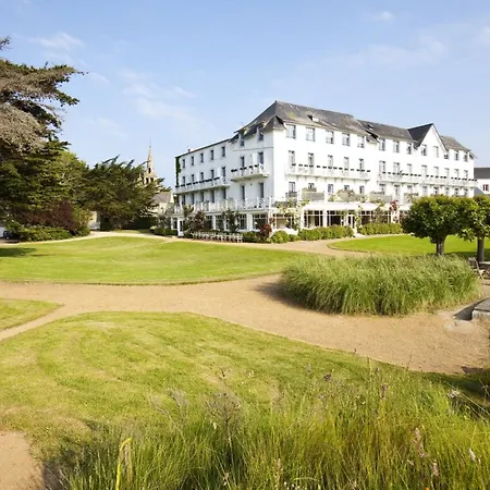 Le Grand Des Bains & - Bretagne Hotel