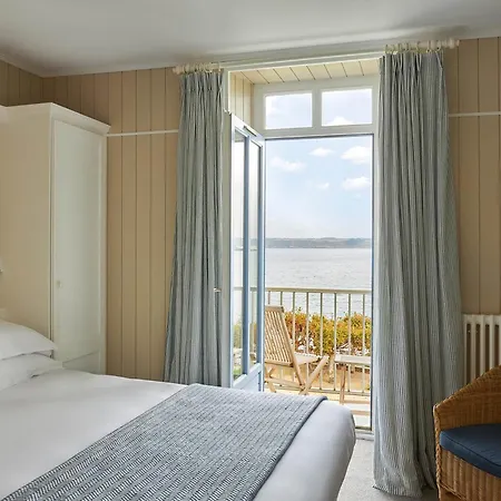 Le Grand Des Bains & - Bretagne Hotel 4*