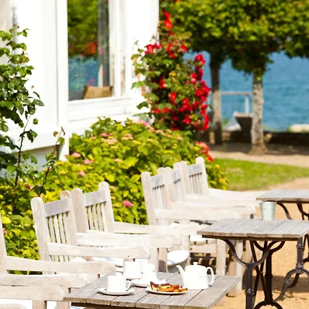 Hotel Le Grand Des Bains & - Bretagne Locquirec